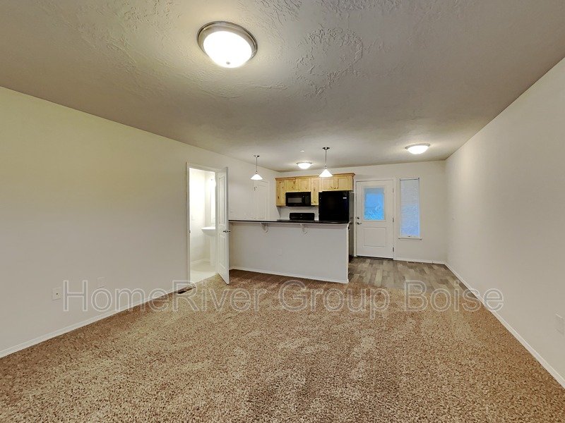 Apply Today! 1322 S Edgewater Cir Apt 102 Nampa, ID 83686 property image