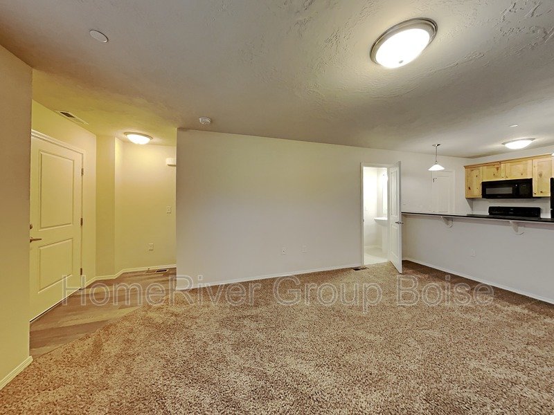 Apply Today! 1322 S Edgewater Cir Apt 102 Nampa, ID 83686 property image