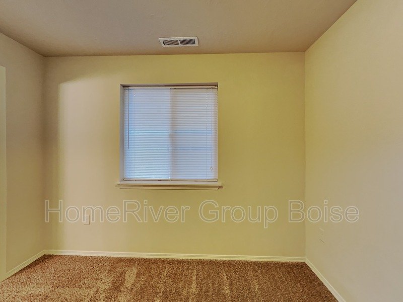 Apply Today! 1322 S Edgewater Cir Apt 102 Nampa, ID 83686 property image