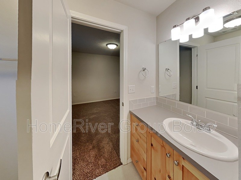 Apply Today! 1322 S Edgewater Cir Apt 102 Nampa, ID 83686 property image