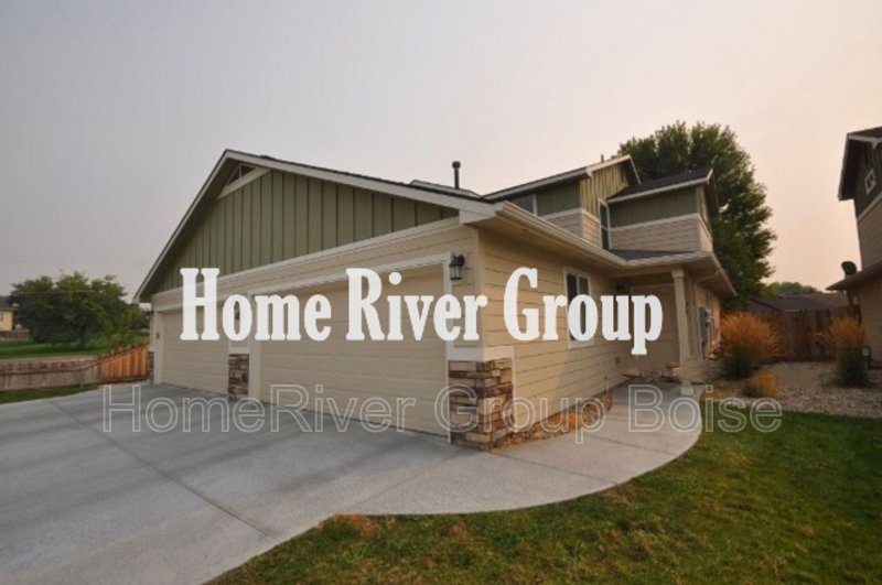 Apply Today! 	6246 S Zither Ave APT 101 property image