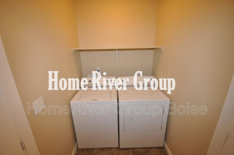 Apply Today! 	6246 S Zither Ave APT 101 property image