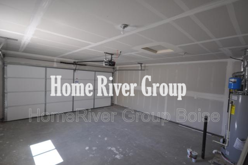 Apply Today! 	6246 S Zither Ave APT 101 property image