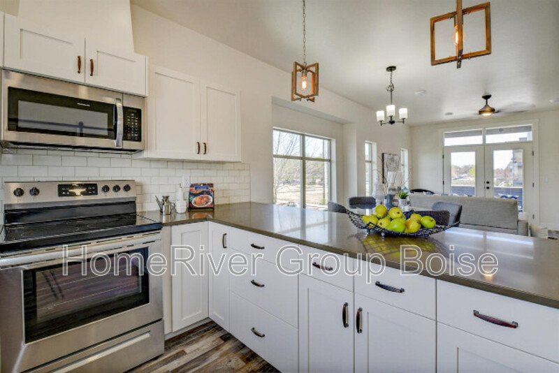 Apply Today! 437 E Trackstand Ln. property image