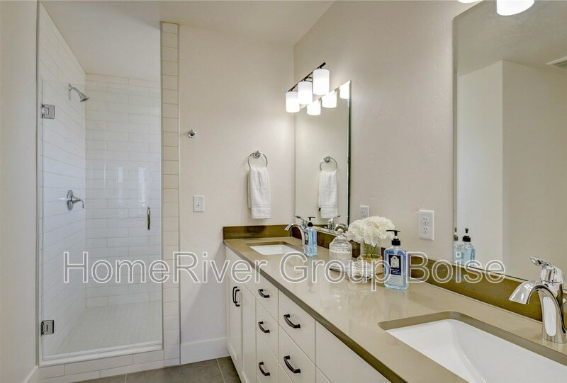 Apply Today! 437 E Trackstand Ln. property image