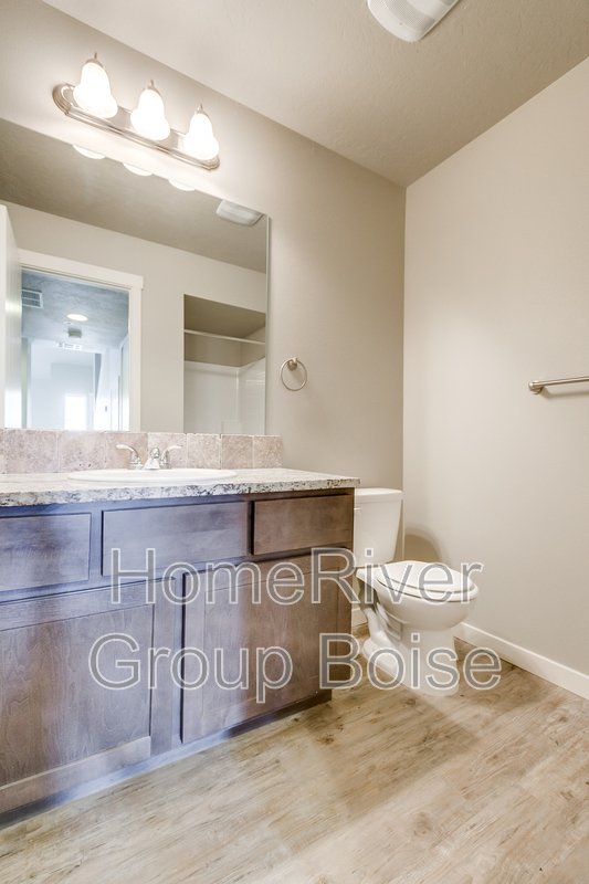 Pet-Friendly! 944 E Wandering Ln Apt 102 Kuna, ID 83634 property image