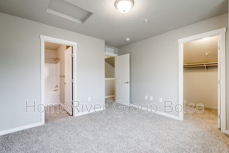 Pet-Friendly! 944 E Wandering Ln Apt 102 Kuna, ID 83634 property image
