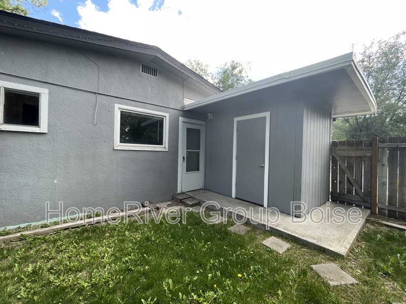 Apply Today! 917 N Riviera Dr Boise ID 83703 property image