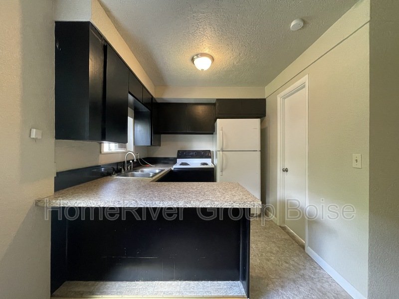 Apply Today! 917 N Riviera Dr Boise ID 83703 property image