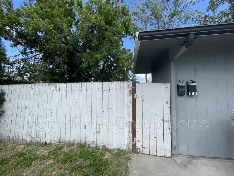 Apply Today! 917 N Riviera Dr Boise ID 83703 property image