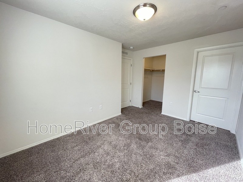 Apply Today! 1324 S Edgewater Cir Apt 102 Nampa, ID 83686 property image