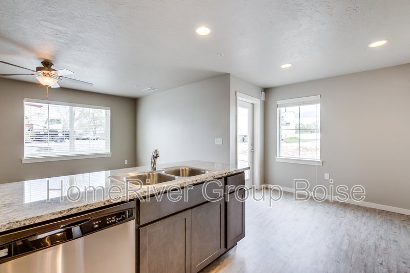 Apply Today! 928 E Wandering Lane Apt 103, Kuna, ID 83634 property image