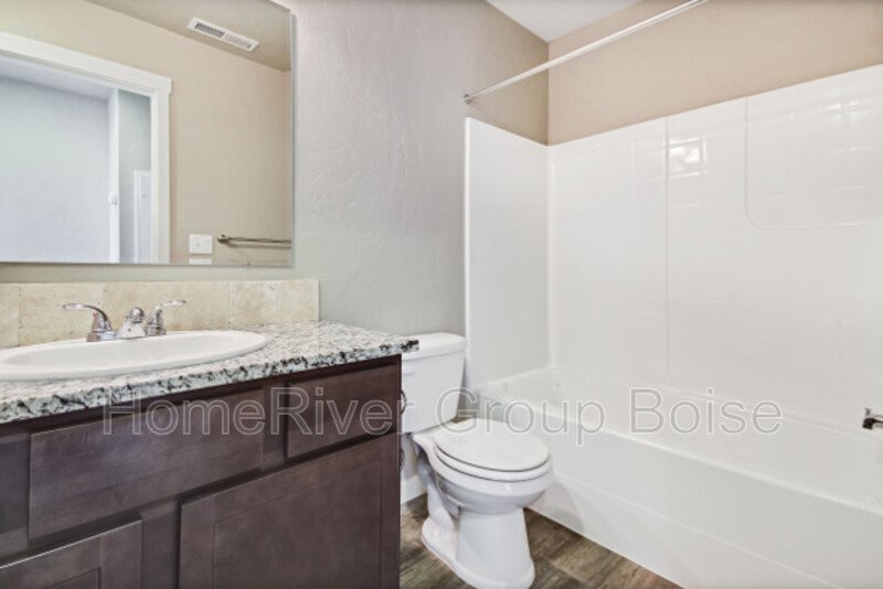 Apply Now!! 835 E Wandering Ln 103 Kuna, ID 83634 property image