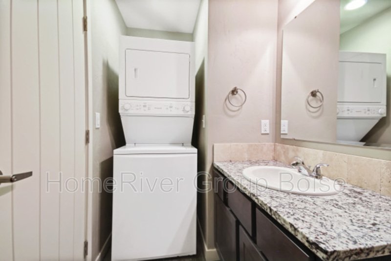 Apply Now!! 835 E Wandering Ln 103 Kuna, ID 83634 property image