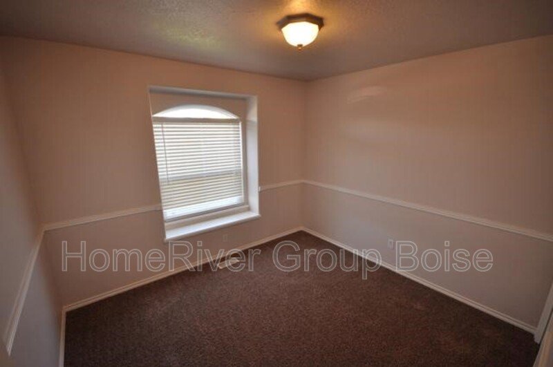 Apply Today! 1309 W Crenshaw St property image