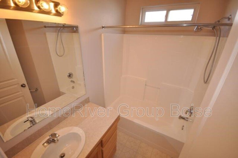 Apply Today! 1309 W Crenshaw St property image