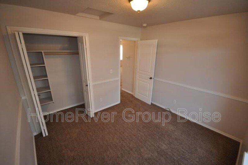 Apply Today! 1309 W Crenshaw St property image