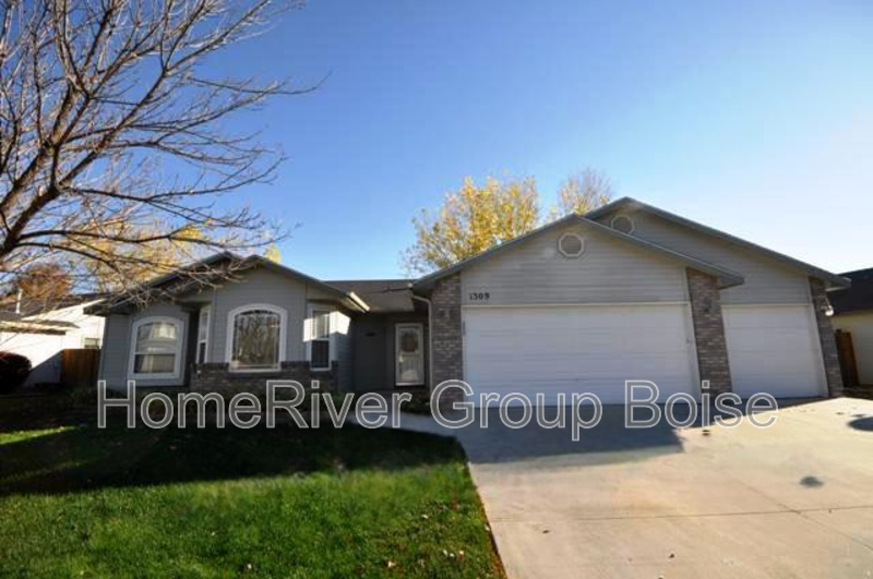 Apply Today! 1309 W Crenshaw St property image