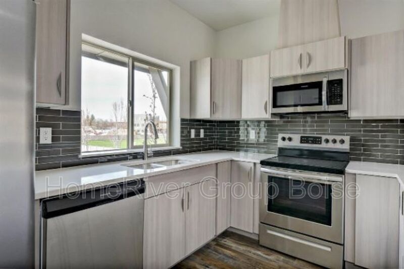 Apply Today! 469 E Trackstand Ln Garden City, ID 83714 property image