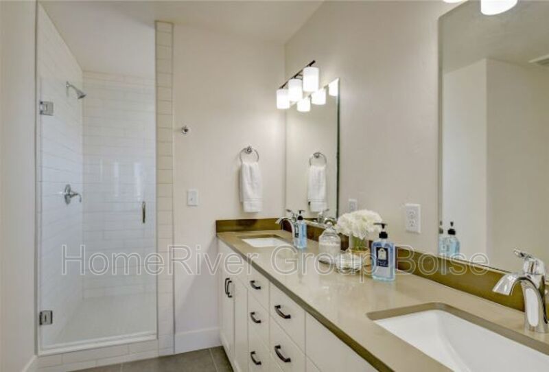 Apply Today! 469 E Trackstand Ln Garden City, ID 83714 property image