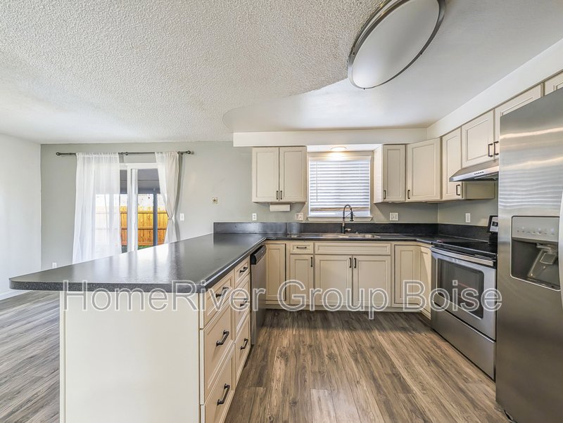 Apply Now! 98 N Venice St Nampa ID 83687 property image