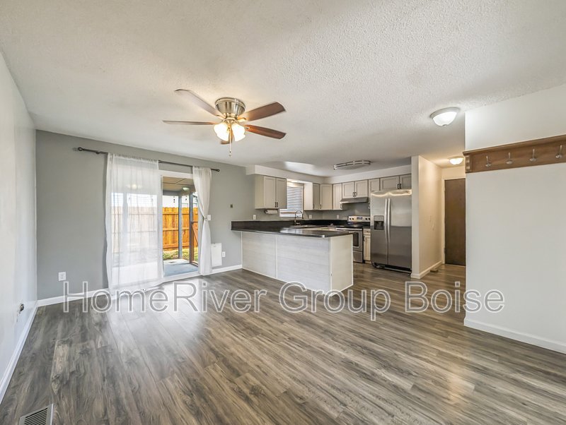 Apply Now! 98 N Venice St Nampa ID 83687 property image