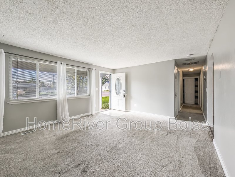 Apply Now! 98 N Venice St Nampa ID 83687 property image