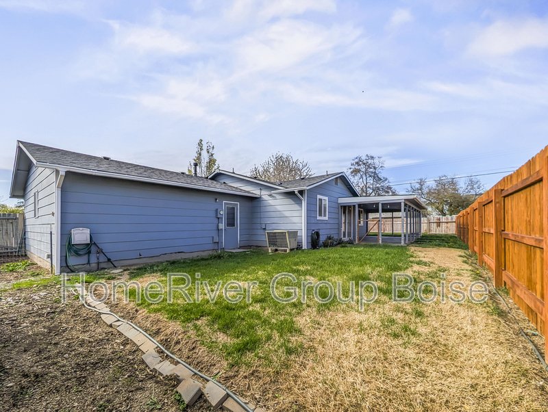 Apply Now! 98 N Venice St Nampa ID 83687 property image