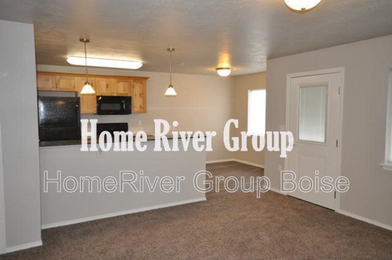 Apply Today! 1330 Edgewater Circle 201 Nampa, ID 83686 property image